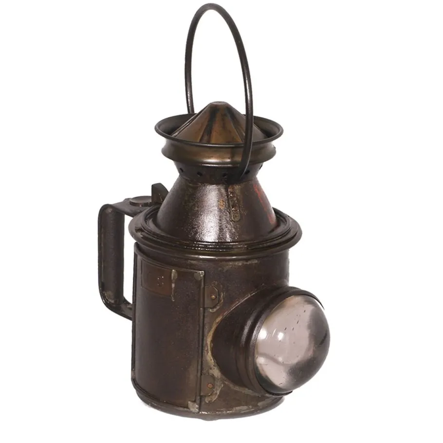 Discount Pamono Italian Railway Manual Oil Lamp, 1920s