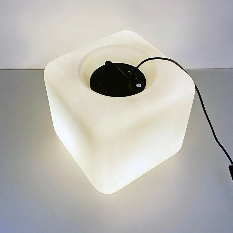 Sale Pamono Italian Space Age Cubic Opaline Glass Lamp by Giorgio De Ferrari for VeArt, 1970s