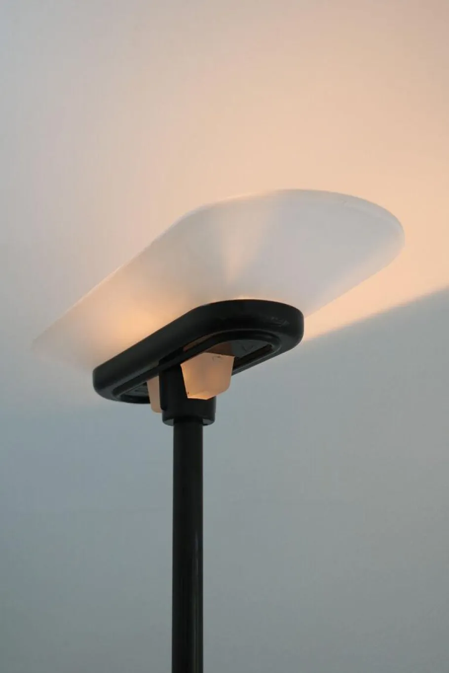 Sale Pamono Jill A380 Floor Lamp by Perry King for Arteluce, 1980s