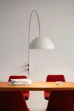 Sale Pamono Joe Colombo ‘1159 Coupé Wall Lamp for Oluce, 1969