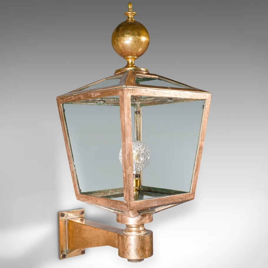 Hot Pamono Large Antique English Courtyard Light in Bronze, 1870s