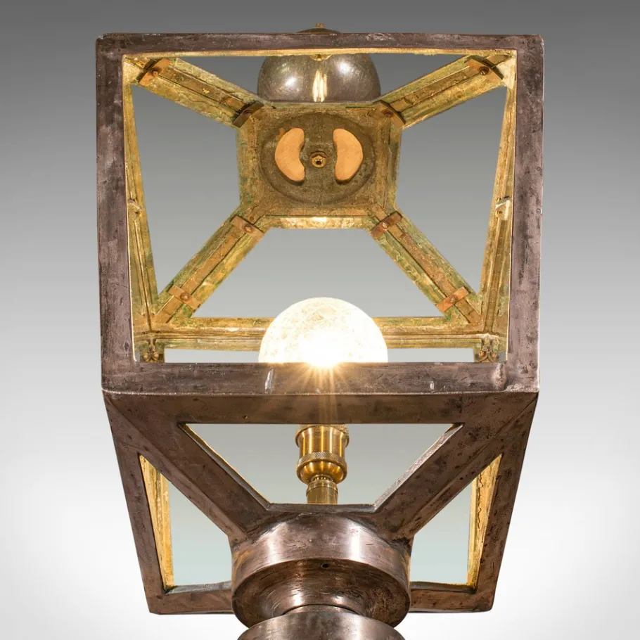 Hot Pamono Large Antique English Courtyard Light in Bronze, 1870s