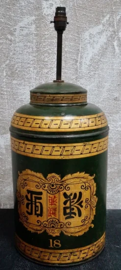 Hot Pamono Large Antique Tea Tin Table Lamp