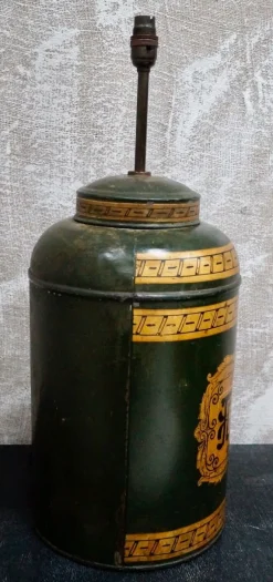 Hot Pamono Large Antique Tea Tin Table Lamp