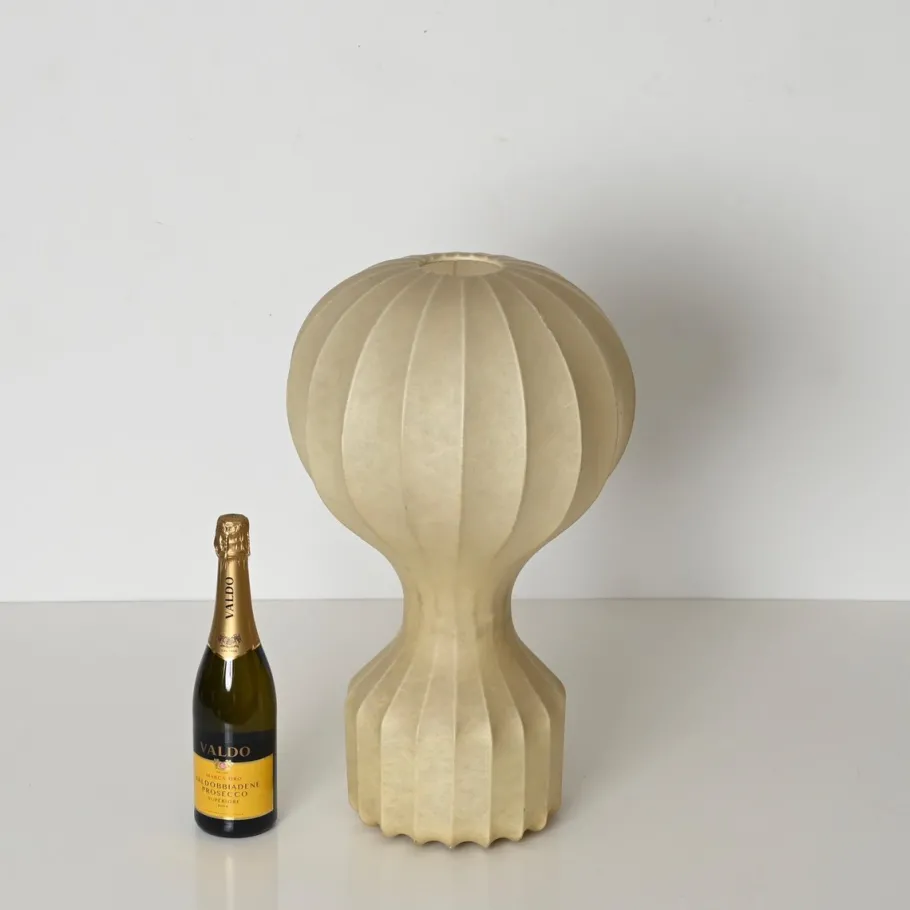 Outlet Pamono Large Beige Gatto Cocoon Table Lamps attributed to Castiglioni for Flos, Italy, 1960s, Set of 2