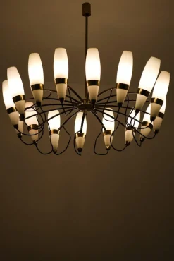 Clearance Pamono Large Chandelier in Opaline Glass and Brass from Stilnovo, 1950s