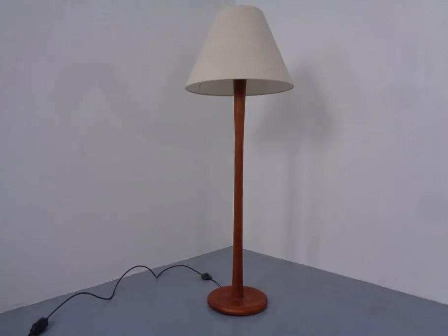 Hot Pamono Large Danish Teak Floor Lamp from Dyrlund, 1960s