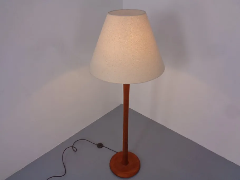 Hot Pamono Large Danish Teak Floor Lamp from Dyrlund, 1960s