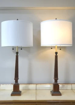Online Pamono Large Empire Corinthian Column Lamps in Wood & Brass Gilt, 1960s, Set of 2