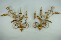 Online Pamono Large Floral Wall Lamps in Gilded and Lacquered Metal, 1960s, Set of 2