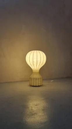 Hot Pamono Large Gatto Table Lamp by Achille and Pier Giacomo Castiglioni for Flos, 1960s