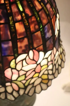 Online Pamono Large Glass Mosaic Table Lamp with Bronze Water Lily Lamp Base in the style of Tiffany