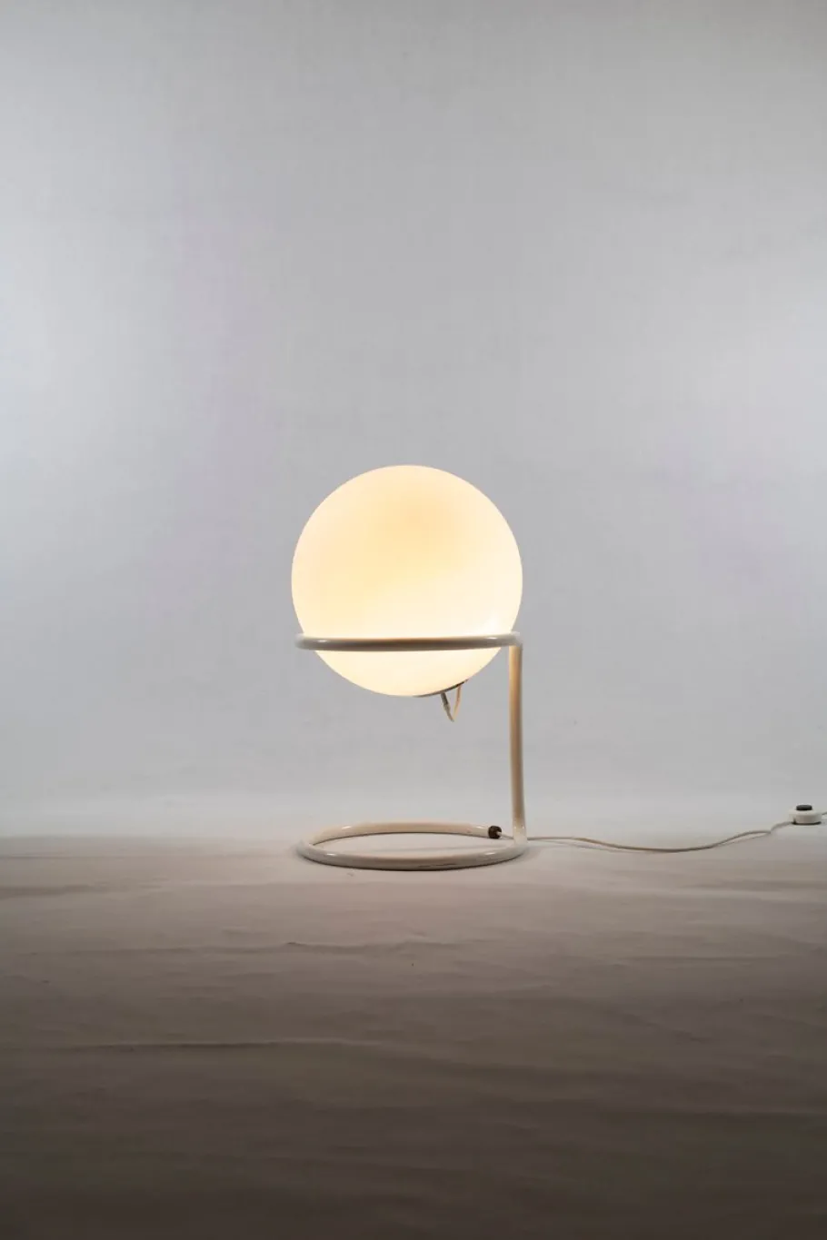 Best Pamono Large Mid-Century Glass Ball Floor Lamp from Glashütte Limburg