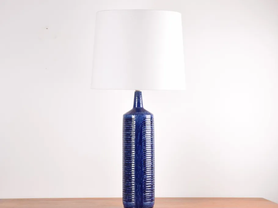 Discount Pamono Large Mid-Century Modern Dark Blue Ceramic Table Lamp from Palshus, Denmark, 1960s