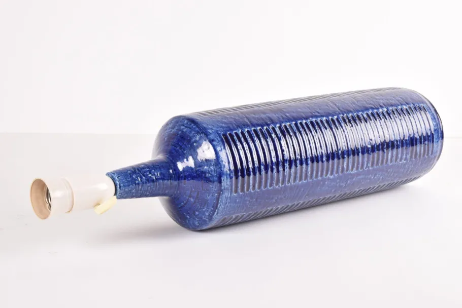 Discount Pamono Large Mid-Century Modern Dark Blue Ceramic Table Lamp from Palshus, Denmark, 1960s