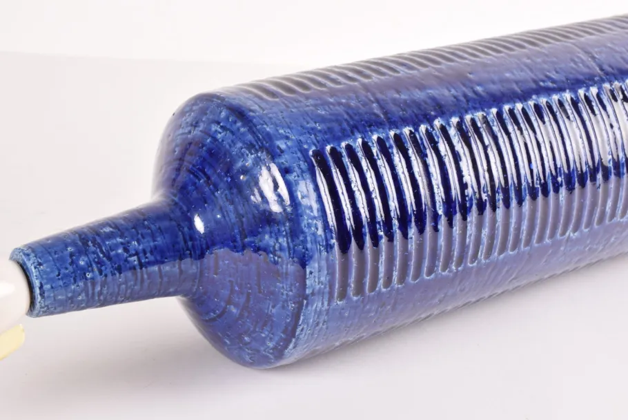 Discount Pamono Large Mid-Century Modern Dark Blue Ceramic Table Lamp from Palshus, Denmark, 1960s