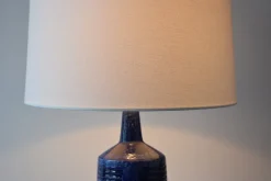 Discount Pamono Large Mid-Century Modern Dark Blue Ceramic Table Lamp from Palshus, Denmark, 1960s