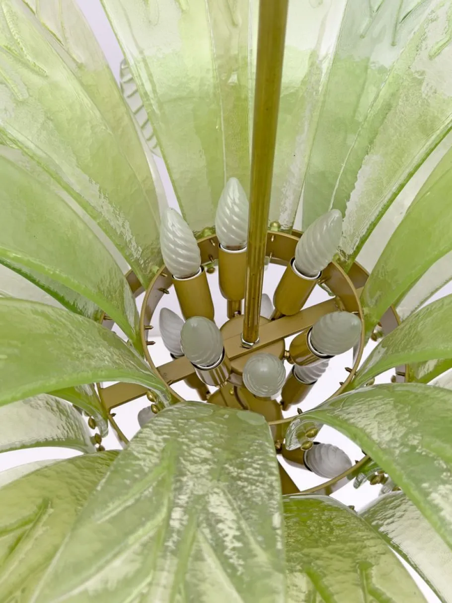 Clearance Pamono Large Mid-Century Modern Palm Leaf Chandelier in Murano Glass and Brass, 1970s