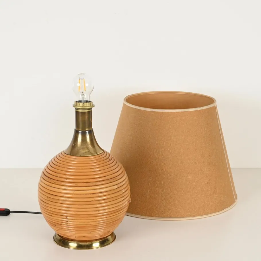 Hot Pamono Large Mid-Century Table Lamp in Rattan and Brass attributed to Vivai del Sud, Italy, 1970s