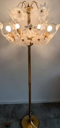 New Pamono Large Murano Flower Floor Lamp, Italy, 1970s