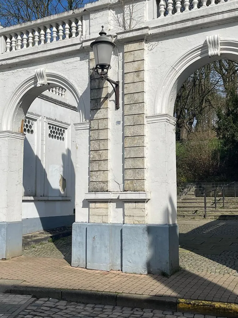 Hot Pamono Large Outdoor Wall-Mounted Lanterns, 20th Century, Set of 2