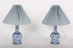 Online Pamono Large Table Lamps in Antique Dutch Delft, 18th Century, Set of 2