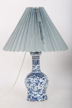 Online Pamono Large Table Lamps in Antique Dutch Delft, 18th Century, Set of 2