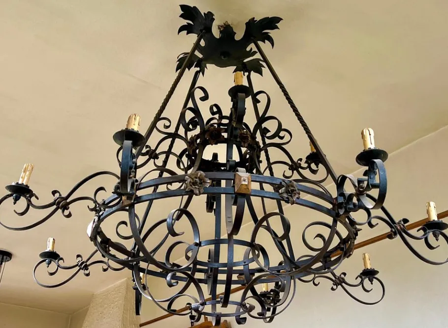 Clearance Pamono Large 19th Century French Wrought Iron Twelve-Light Chandelier