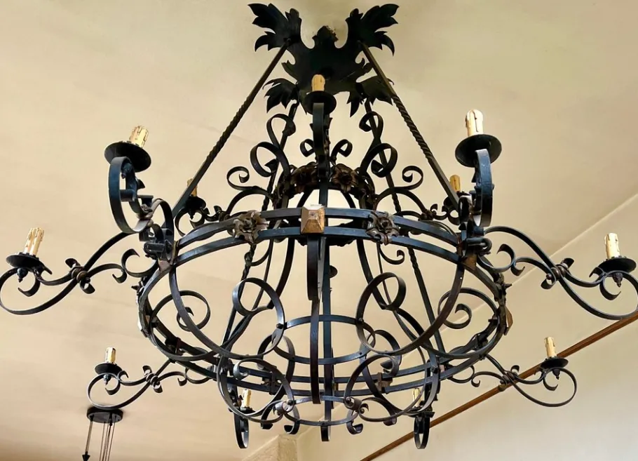 Clearance Pamono Large 19th Century French Wrought Iron Twelve-Light Chandelier