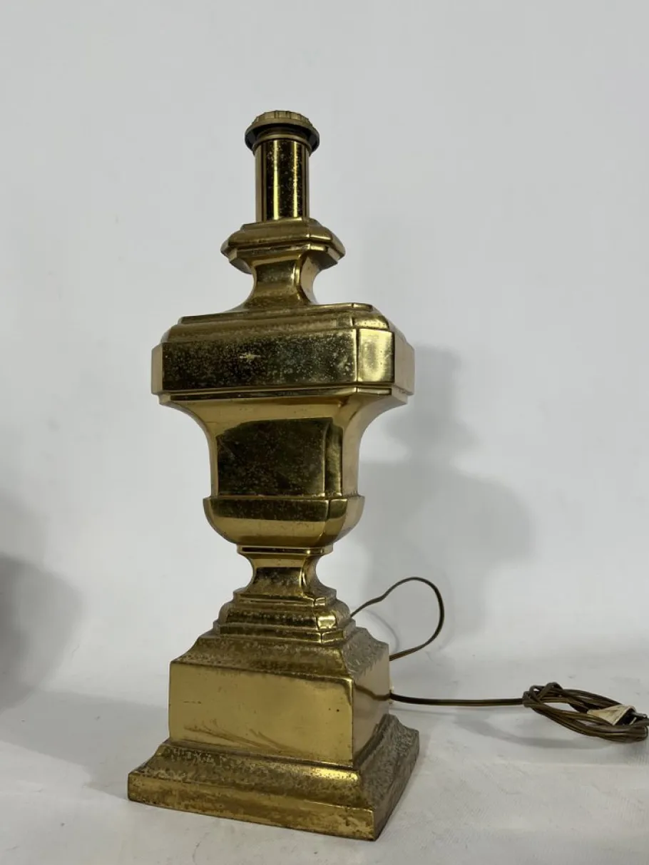 Hot Pamono Large Vintage Italian Solid Brass Table Lamp, 1950s