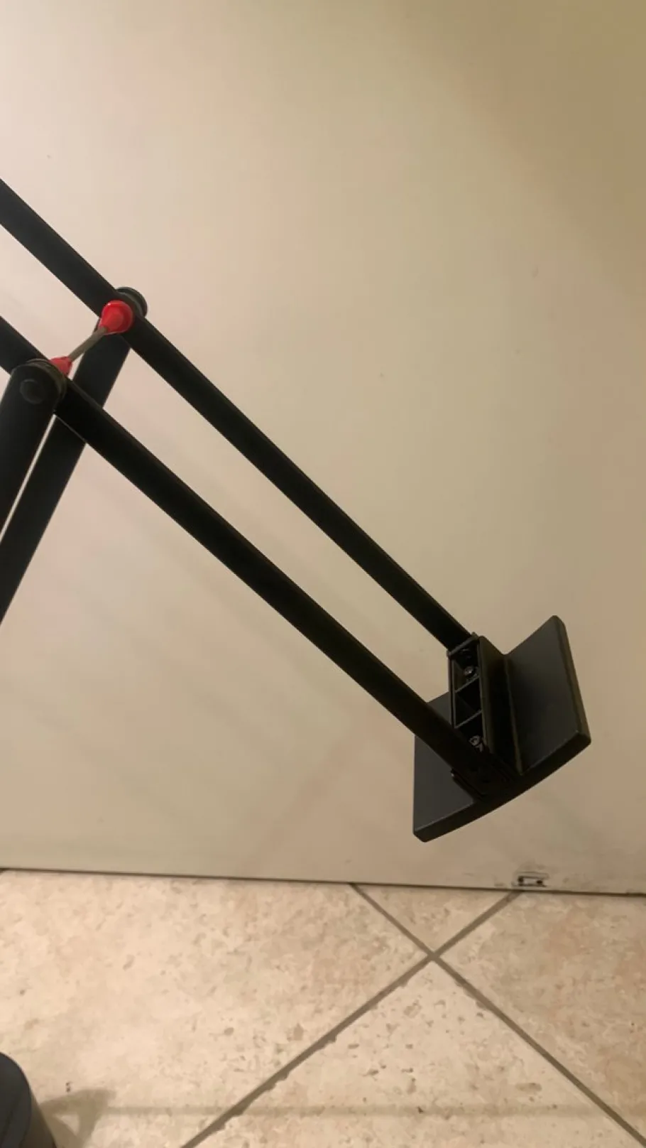 Discount Pamono Large Vintage Model Tizio Table Lamp from Artemide, 1980s