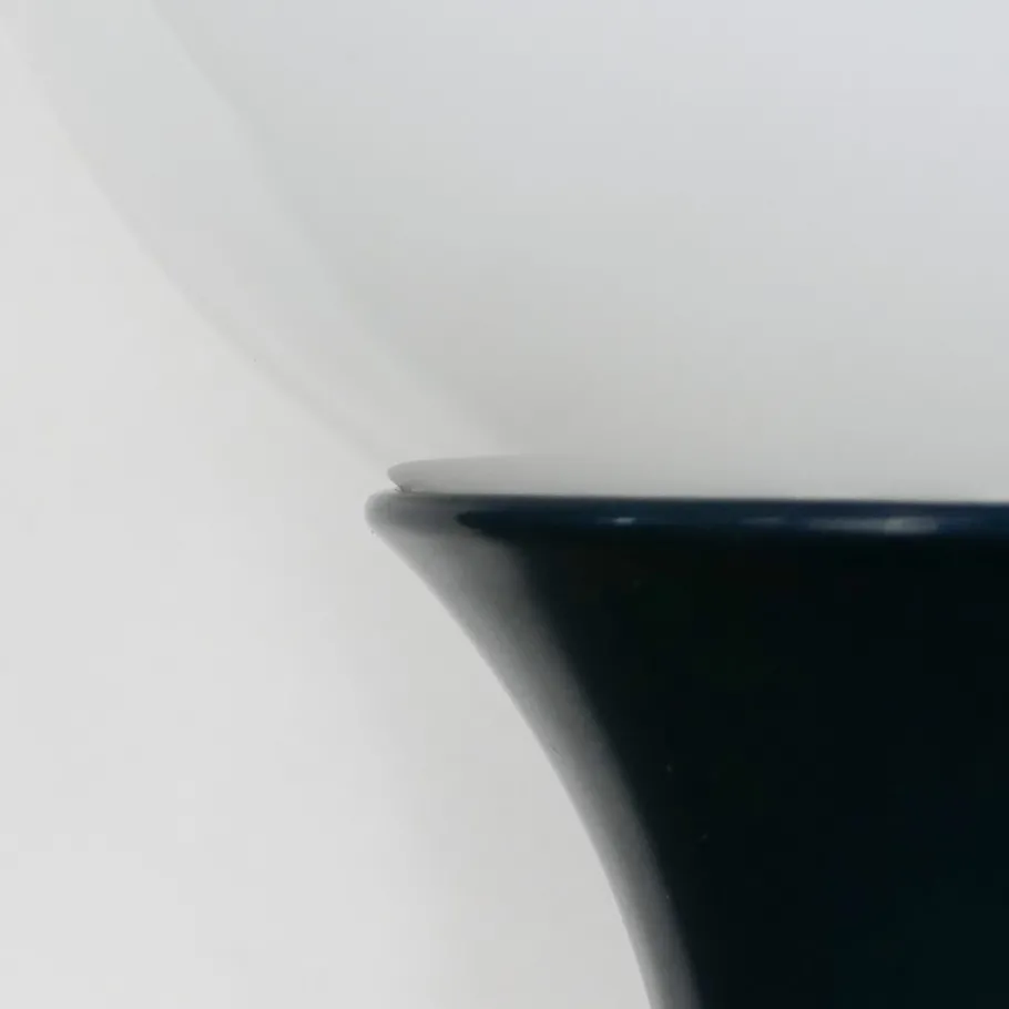 New Pamono Large White Opaline Glass Mushroom Table Lamp from Stilnovo, 1960s