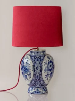 Clearance Pamono Large Wilhelmina Regina Delft Blue Table Lamp with New Red Velvet Lampshade