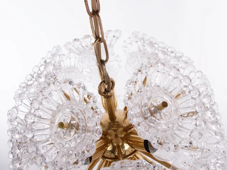 Hot Pamono 10-Light Flower Sputnik Chandelier in Murano Glass & Brass in the style of Venini, 1960s