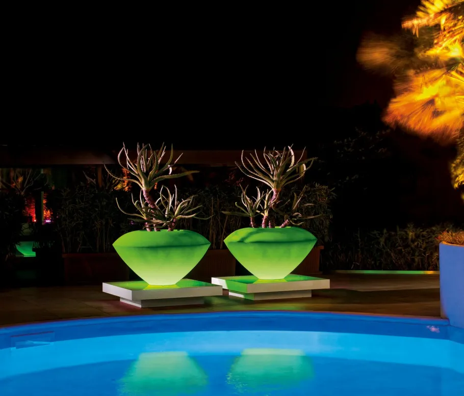 Outlet Pamono Low Density Polyethylene Trotty Garden Light with RGB Light Kit by Giorgio Tesi for VGnewtrend