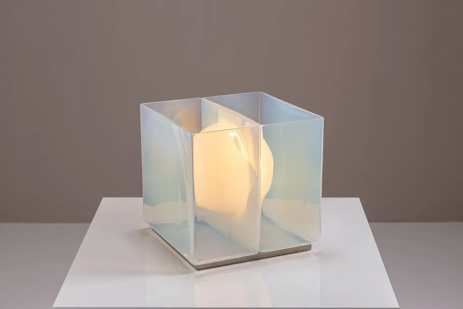New Pamono LT323 Table Lamp in Opaline Glass by Carlo Nason for Mazzega, 1970s