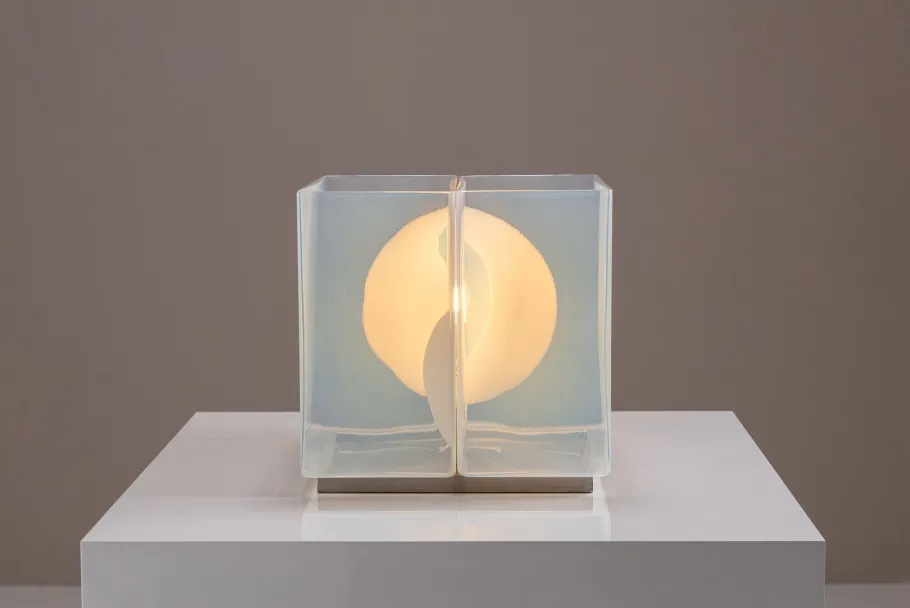 New Pamono LT323 Table Lamp in Opaline Glass by Carlo Nason for Mazzega, 1970s
