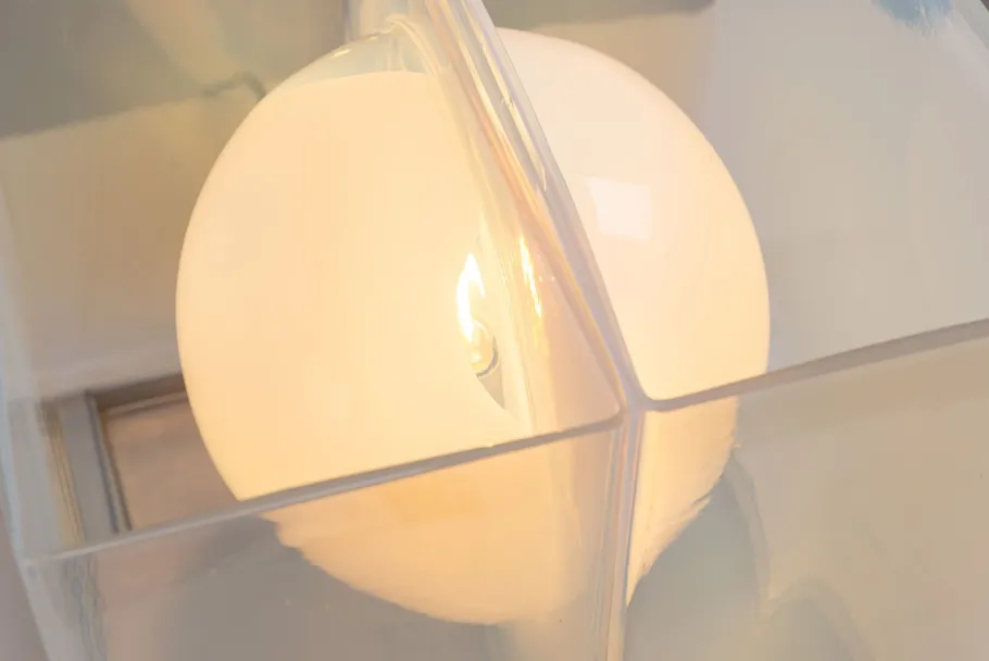 New Pamono LT323 Table Lamp in Opaline Glass by Carlo Nason for Mazzega, 1970s