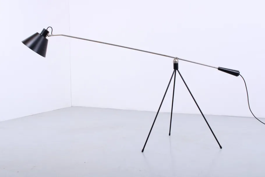 Clearance Pamono Magneto Grasshopper Floor Lamp by H. Fillekes for Artiforte, 1950s