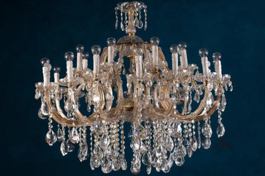 Hot Pamono Maria Theresa Chandelier in Crystal