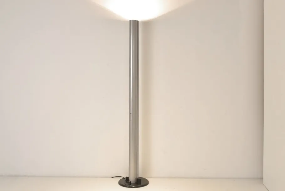Outlet Pamono Megaron Floor Lamp by Gianfranco Frattini for Artemide, 1979