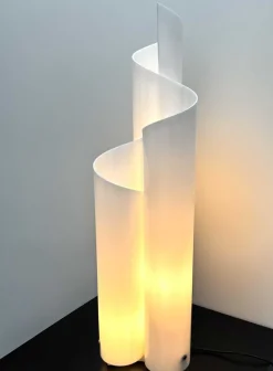 Best Pamono Mezzachimera Lamp by Vico Magistretti for Artemide