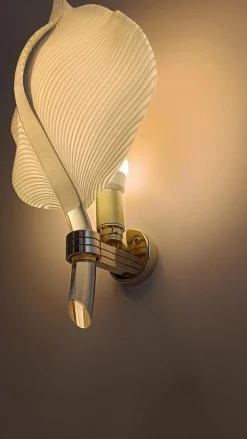 Hot Pamono Mid 20th Century Modern White Striped Murano Glass Leaf Sconce, Italy, 1960s