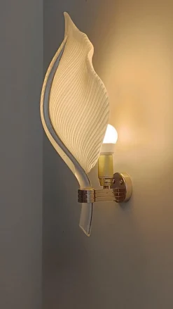 Hot Pamono Mid 20th Century Modern White Striped Murano Glass Leaf Sconce, Italy, 1960s
