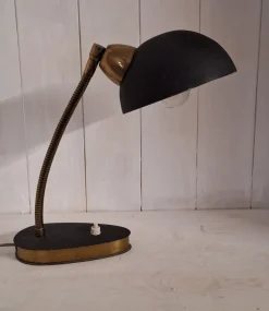Pamono Mid-Century Adjustable Desk Lamp with Brass Flex Arm and Black Lacquered Metal Reflector, 1960s