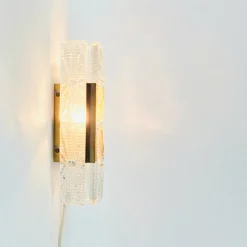 Hot Pamono Mid-Century Aladdin Wall Light in Glass and Brass from Vitrika, Denmark, 1960s-1970s