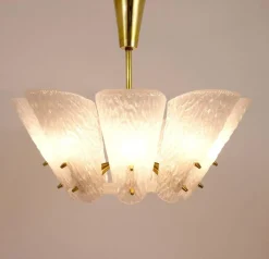 Hot Pamono Mid-Century Brass Chandelier with White Textured Glass Lamp Shades attributed to J. T. Kalmar for Kalmar, 1950s
