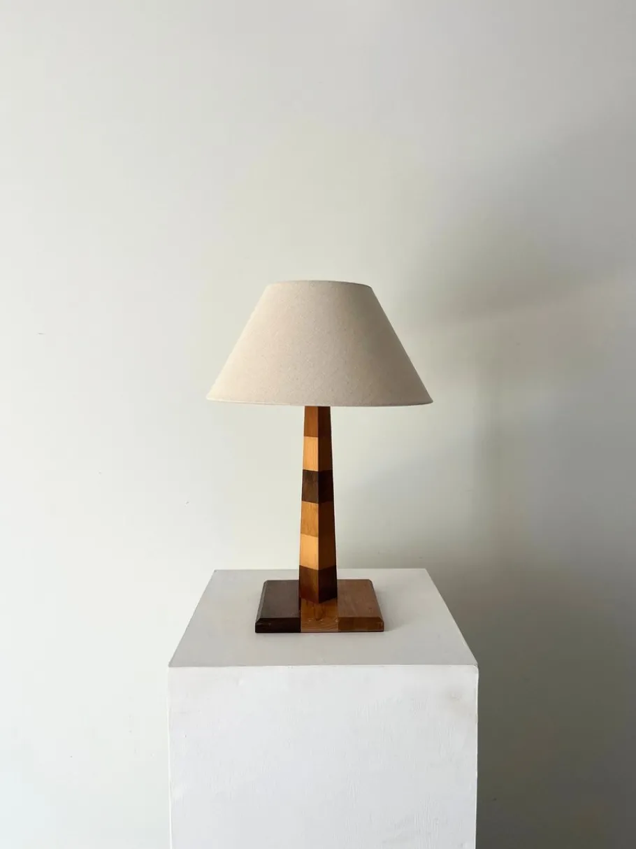 Sale Pamono Mid-Century British Handmade Striped Wooden Table Lamp, 1960s