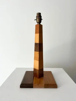 Sale Pamono Mid-Century British Handmade Striped Wooden Table Lamp, 1960s