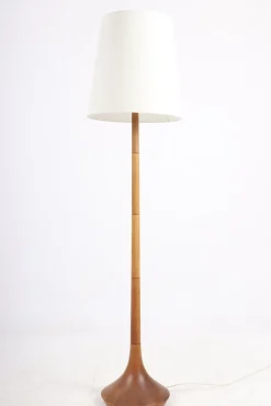 Hot Pamono Mid-Century Danish Modern Floor Lamp in Oak, 1960s